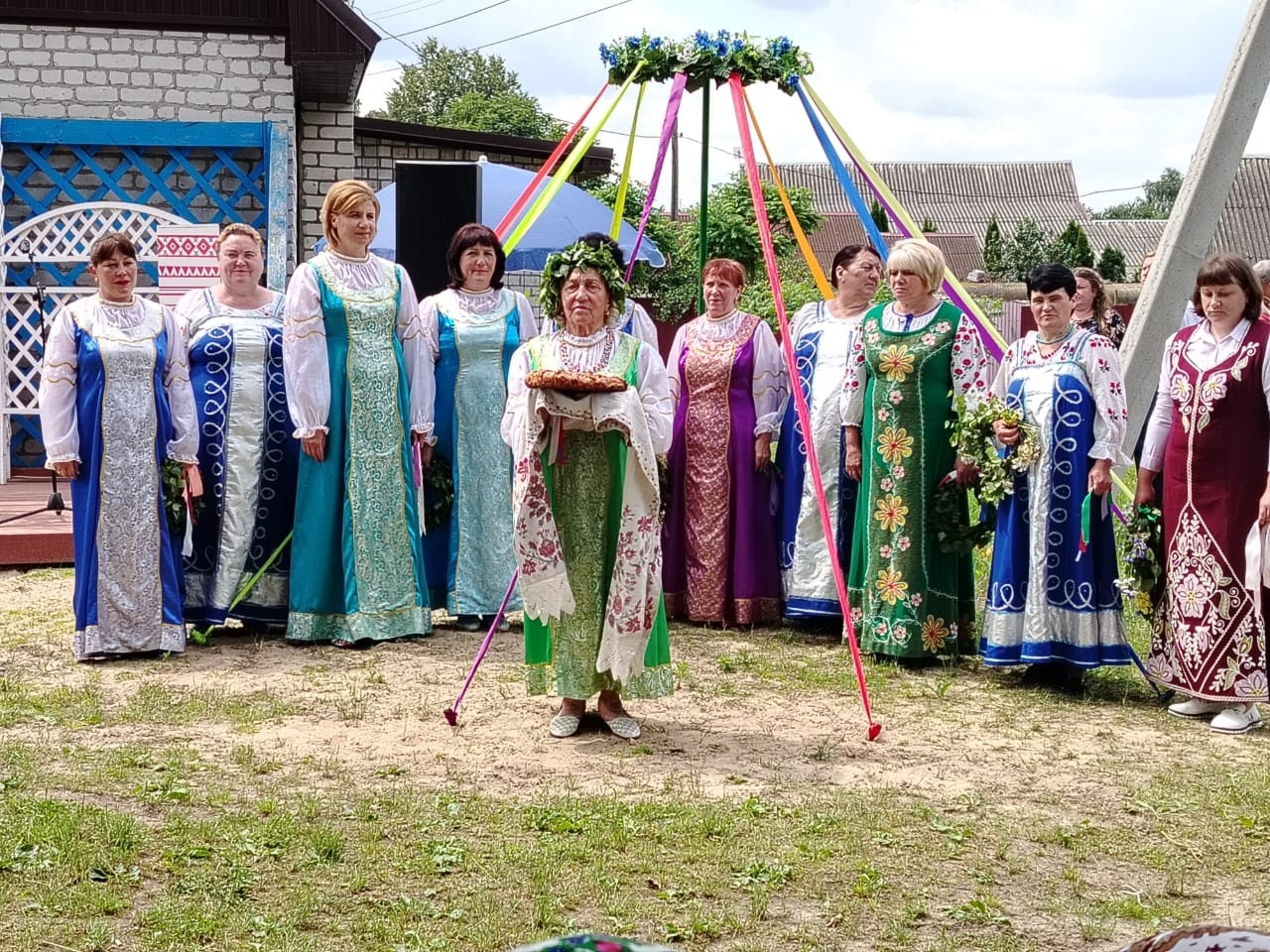 В Шулаковке прошёл районный фольклорный фестиваль в честь праздника Святой Троицы
