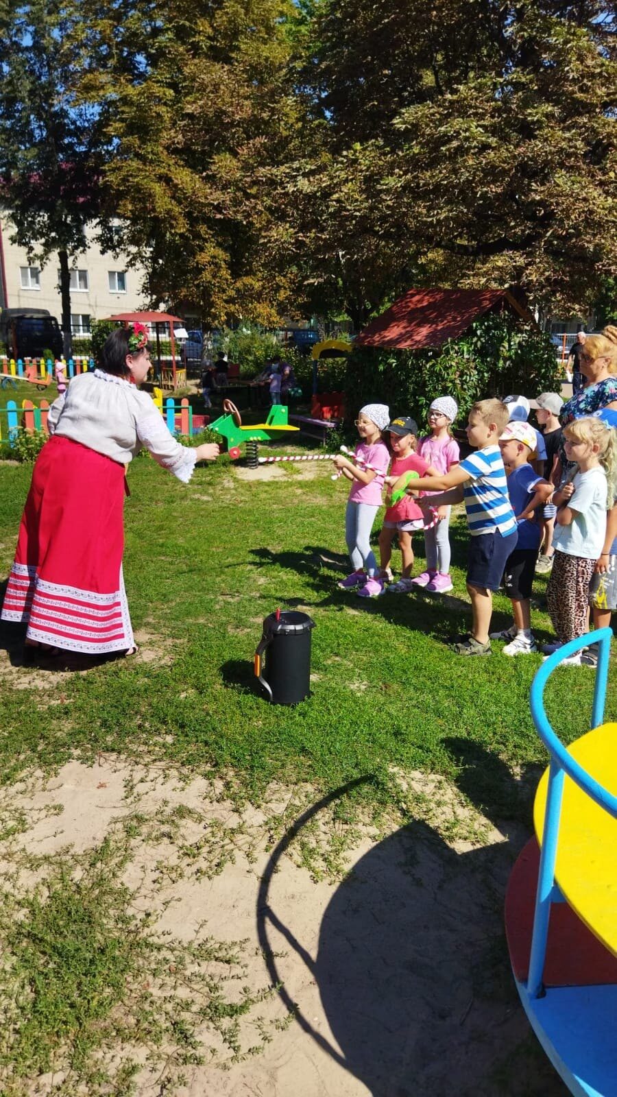 Для унечских ребят к Яблочному спасу провели интерактивную программу