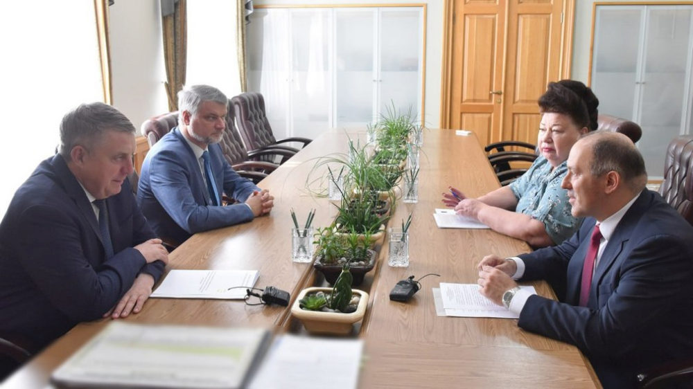 Брянскую область посетил врио представителя МИД РФ в Воронеже Алексей Ростовский