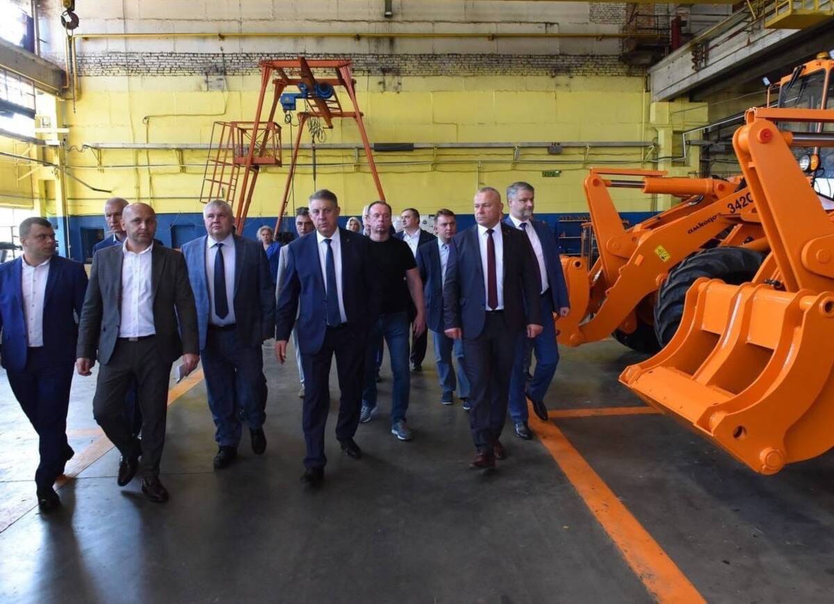 Совместное предприятие «Амкодор-Брянск» посетили представители Белорусского посольства