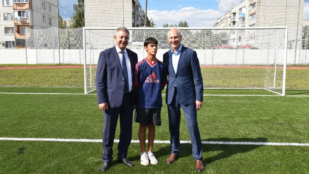 О современном спортивном стадионе в Фокино Рассказал Александр Богомаз