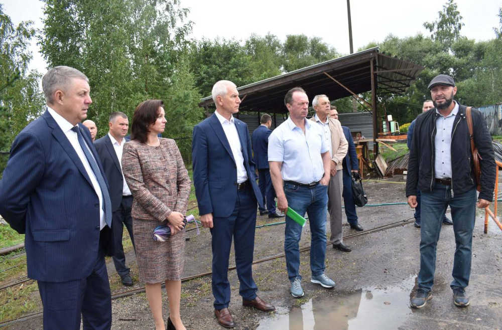 Александр Богомаз и Олег Матыцин посетили с визитом п. Клетня