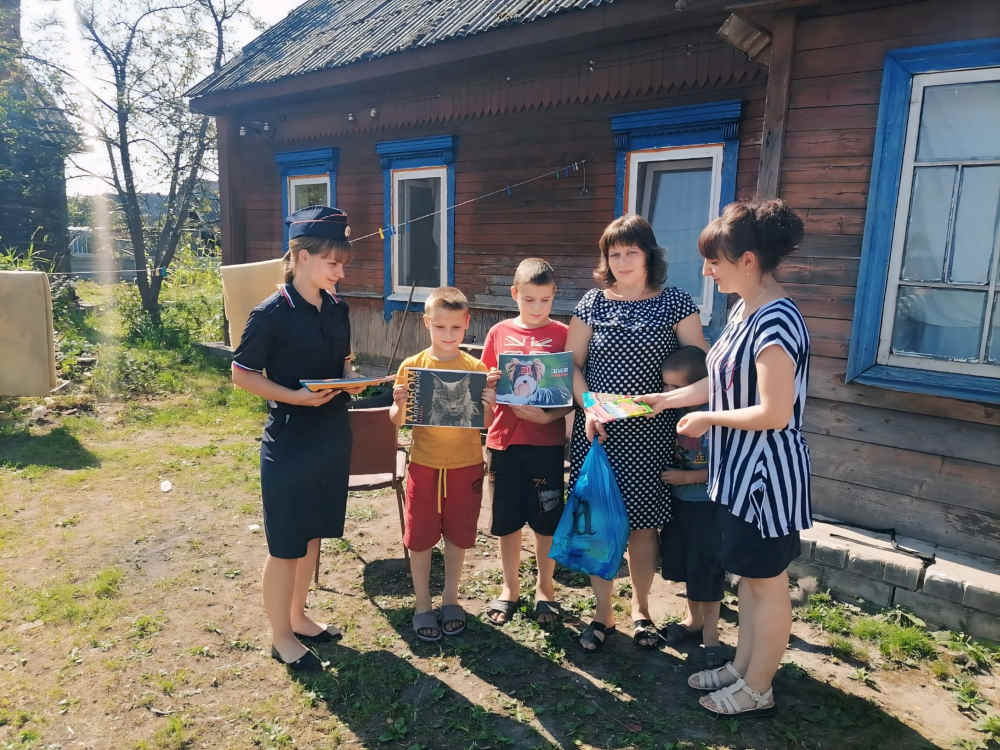 В Унечском районе прошли благотворительные акции «Семья-семье» и «Помоги пойти учиться»
