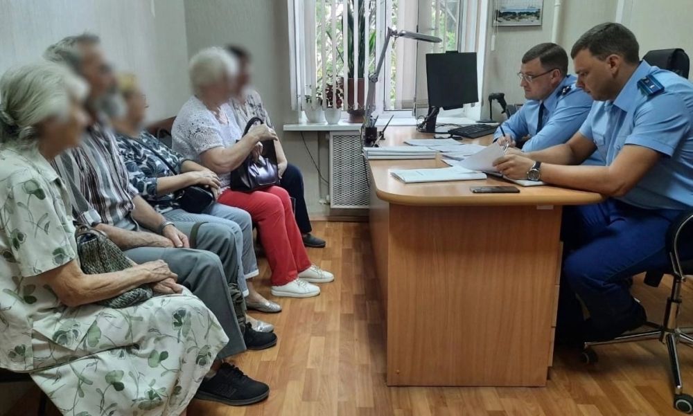 В Унечском районе сотрудники прокуратуры Брянской области провели прием граждан