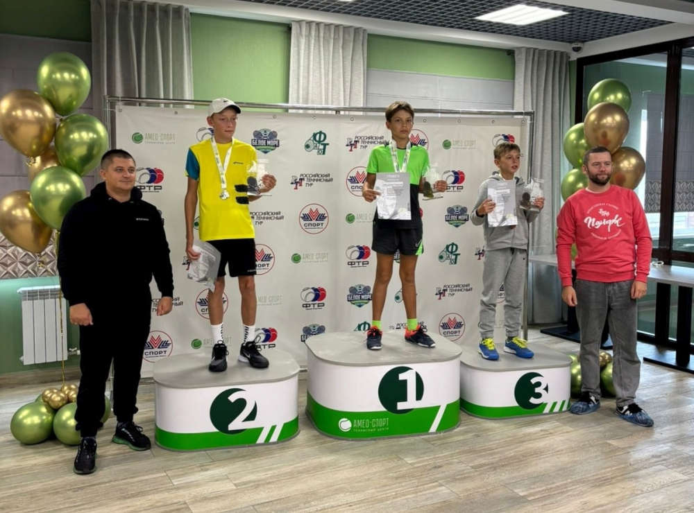 Брянец Георгий Абушенко стал победителем Всероссийских соревнований по теннису