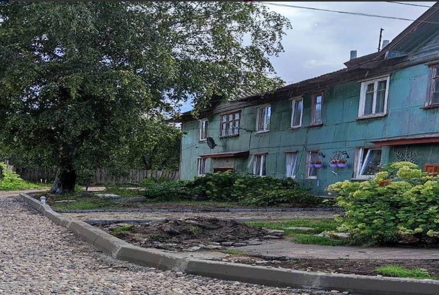 В Фокино по нацпроекту благоустраивают 4 дворовые территории