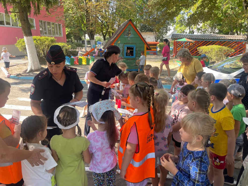 Транспортные полицейские Линейного отдела полиции на станции Унеча проводят второй этап ОПМ «Безопасный транспорт»