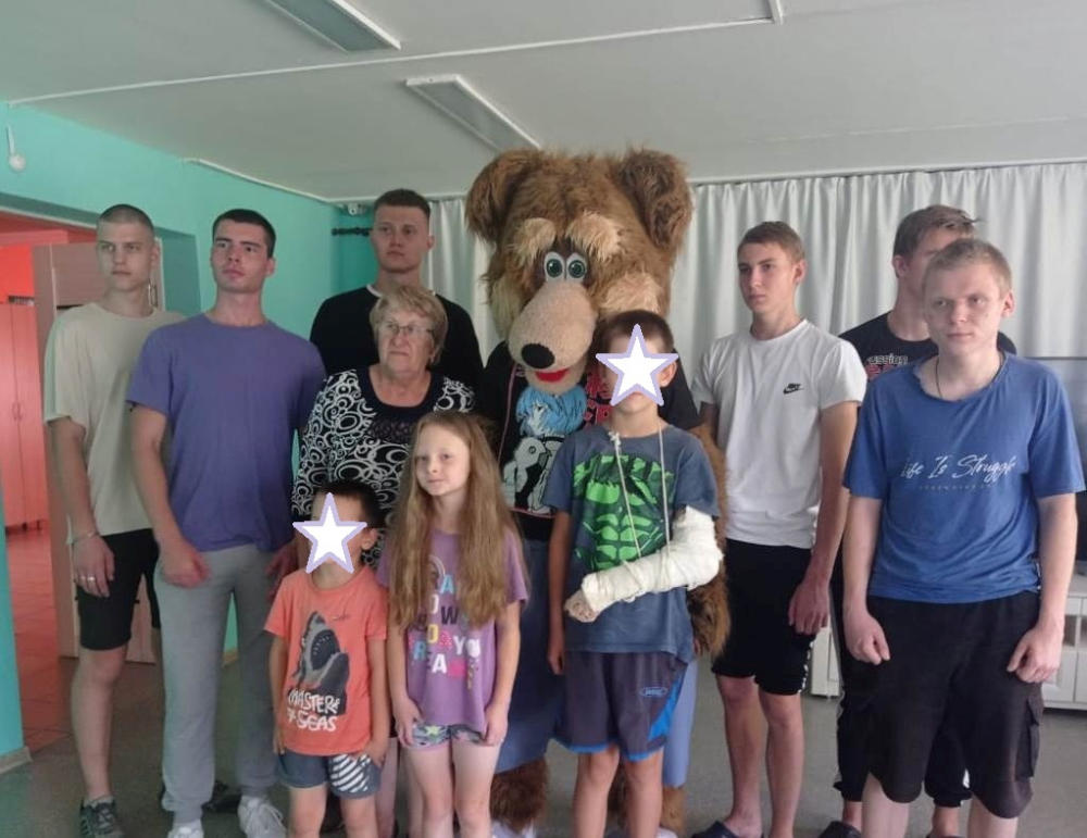 Воспитанники социального приюта Унечского района встретились с друзьями