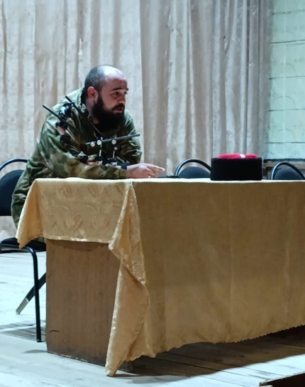 Брянский боец провел урок мужества для школьников с. Кокино