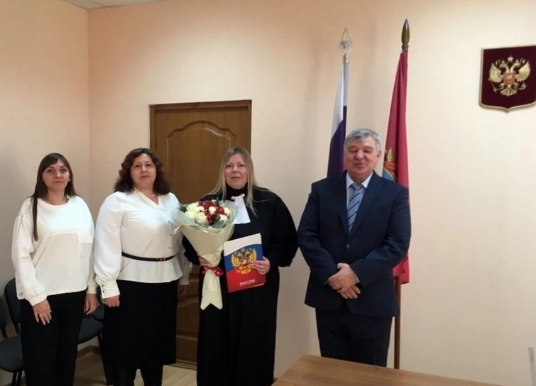 В Унече принес присягу мировой судья