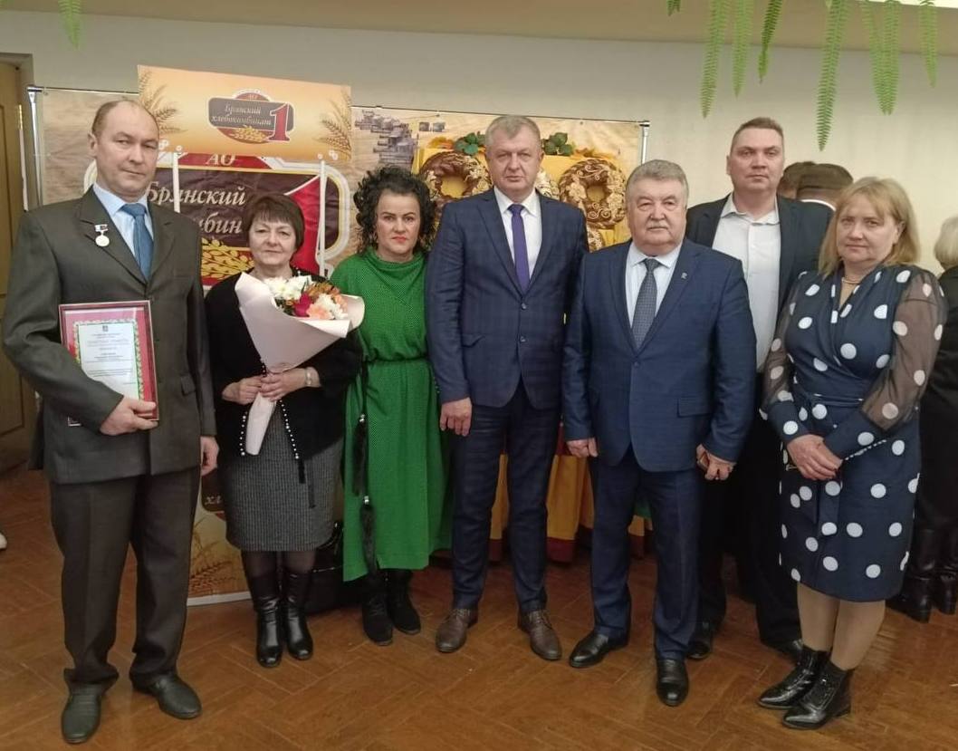 Труженикам АПК Унечского района вручены залуженные награды