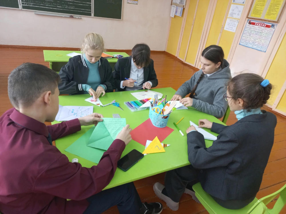 Школьники д. Новые Ивайтенки Унечского района приняли участие в акции «Талисман благодарности»