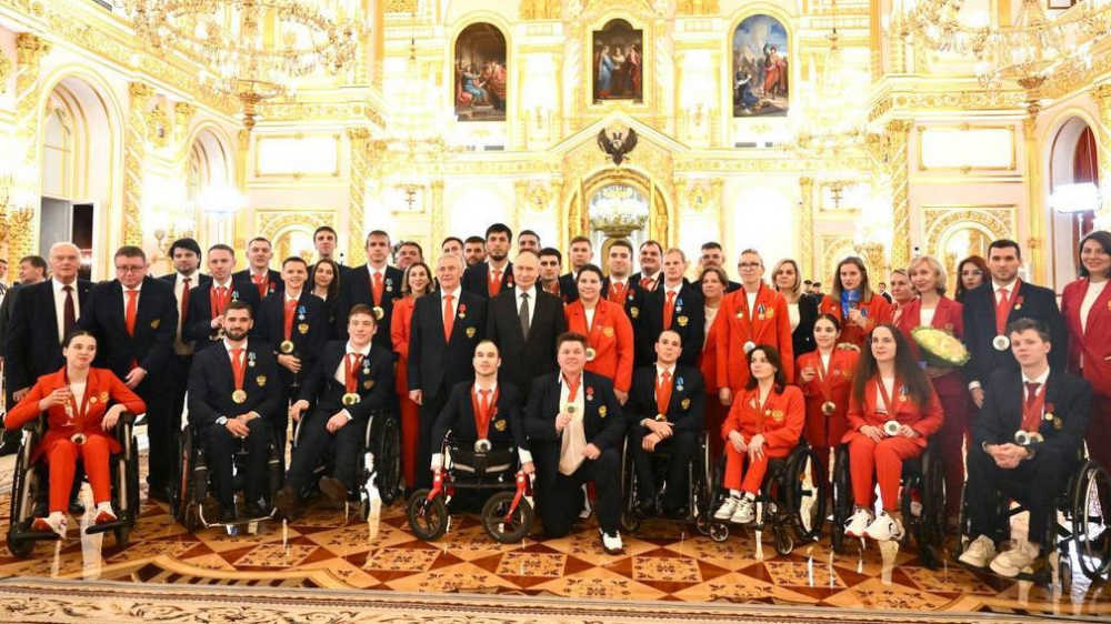 Брянские паралимпийцы в составе сборной России завоевали 5 медалей