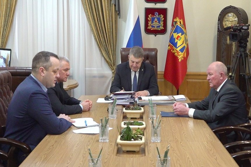 Губернатор Александр Богомаз обсудил с руководством «Чистой планеты» проблему вывоза мусора