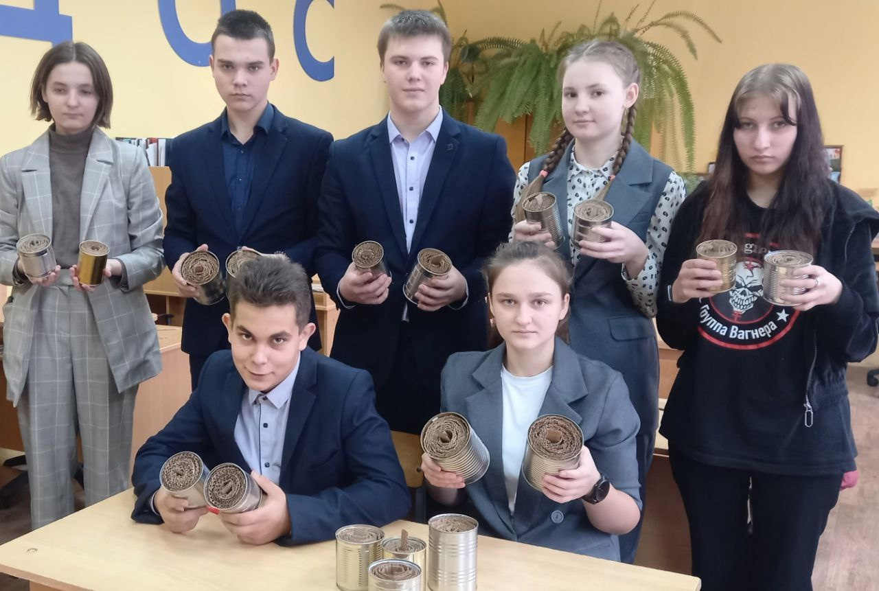 В школе села Найтоповичи Унечского района провели мастер-класс «Окопная свеча»