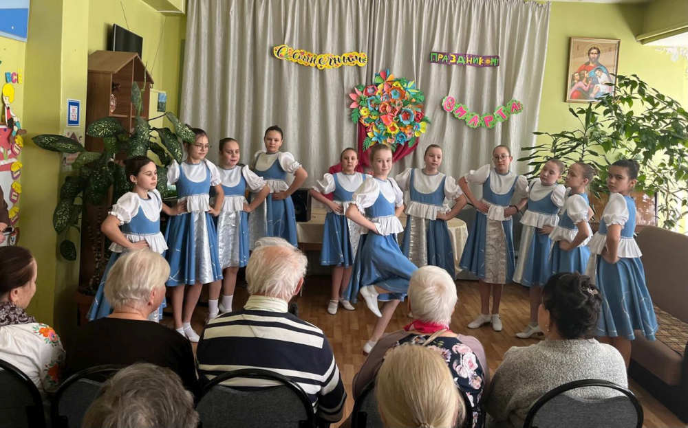 В ГБУ КЦСОН Унечского района прошло праздничный концерт