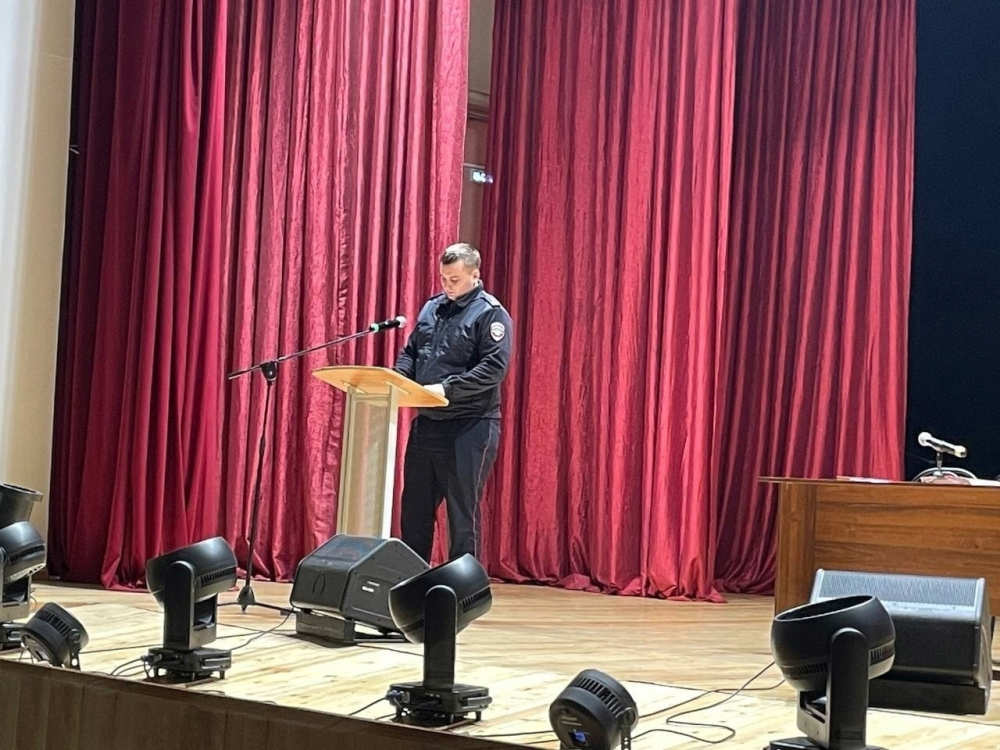 В Унече для школьников Брянский филиал Орловского юридического института МВД провел час профориентации