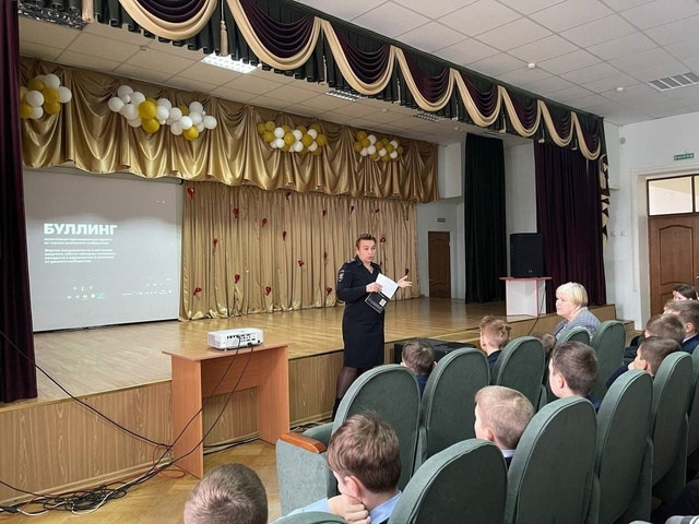 В Унечском районе школьникам рассказали об ответственности за незаконный оборот наркотиков