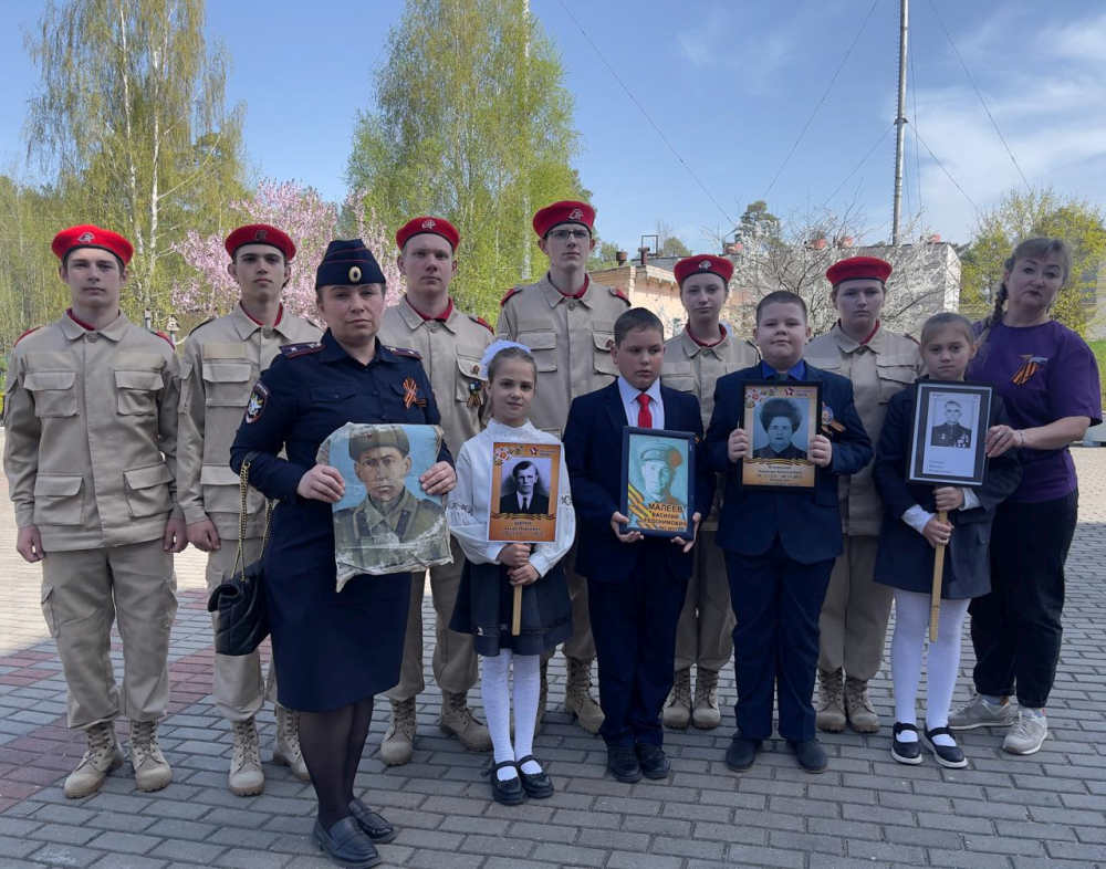 Живые страницы Победы: транспортные полицейские оживили память о войне в унечской школе