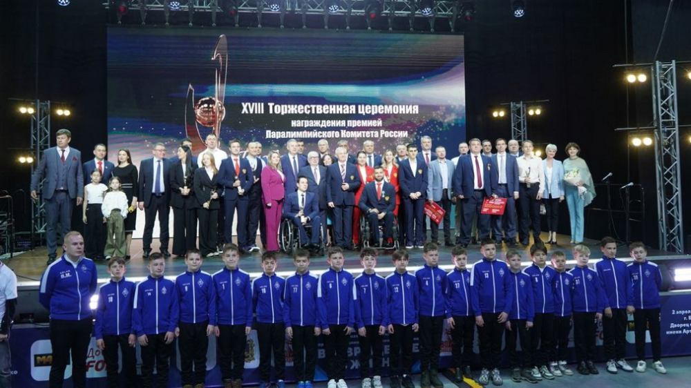 Губернатор Александр Богомаз поблагодарил президента Паралимпийского комитета России Павла Рожкова