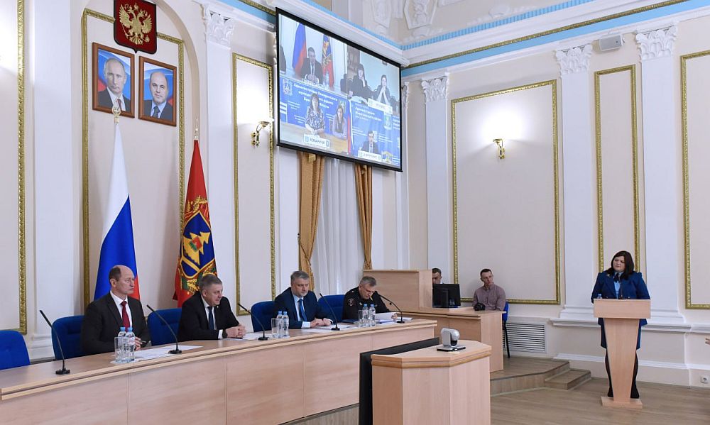 В Брянской области прошло заседание комиссии по противодействию коррупции