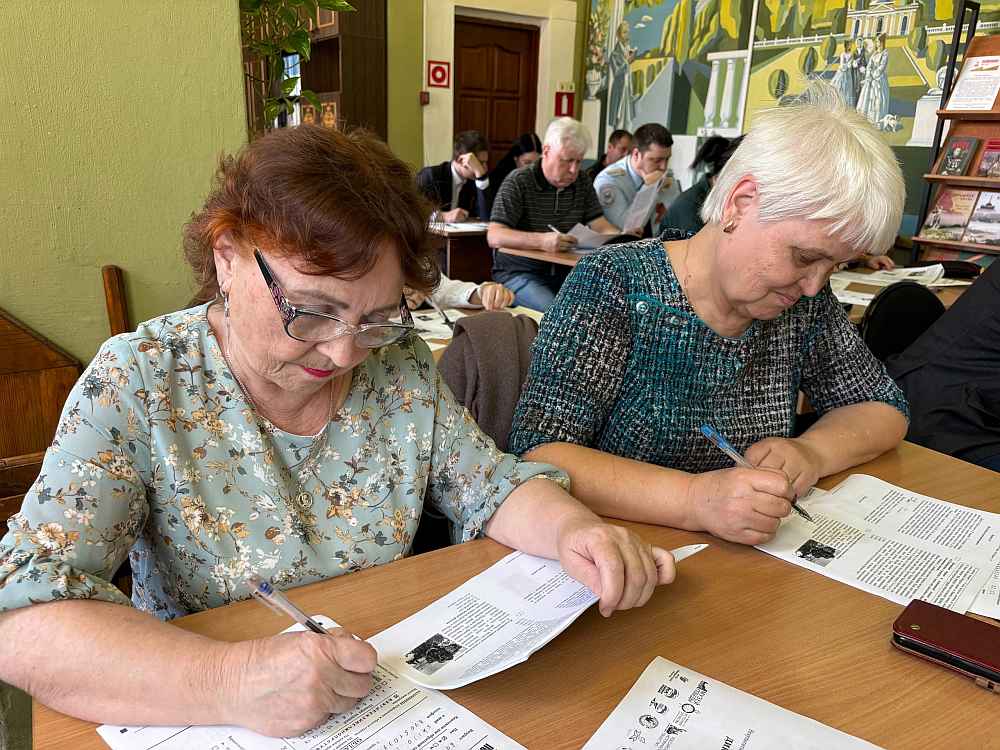 Жители Унечи и района приняли участие в международной акции «Диктант Победы»