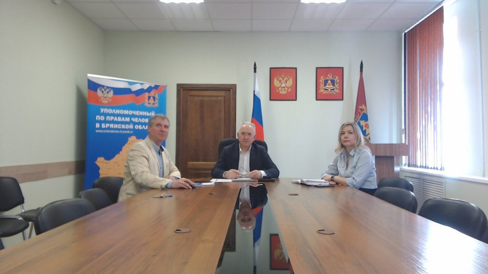 С жителями Клинцовского района встретился Брянский омбудсмен