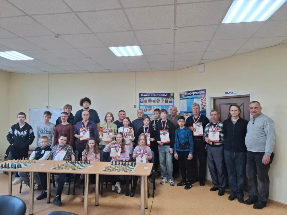 В Унече прошел турнир по быстрым шахматам «Весенний рапид — 2025»