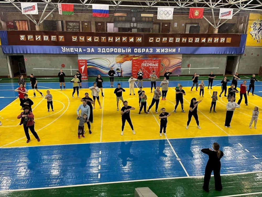 В спортшколе «Электрон» г. Унеча прошла открытая массовая тренировка по фитнесу