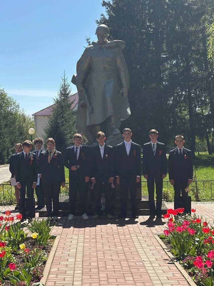 В День Великой Победы в Унечском с. Высокое прошло праздничное мероприятие, посвященное подвигу советского народа