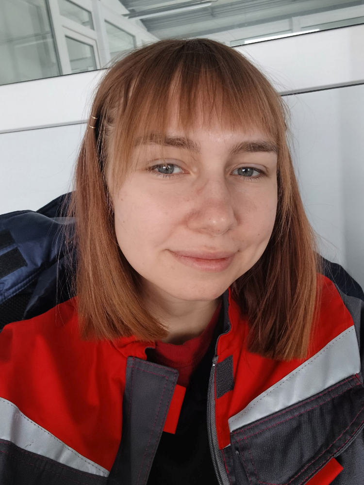 В Унечском техникуме рассказали о выпускнице успешно освоившей мужскую профессию