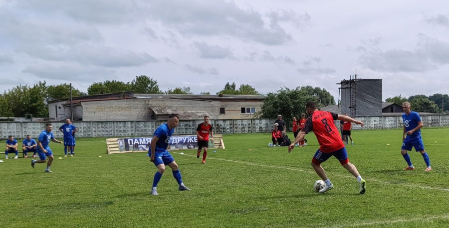 Унечский «Локомотив» стал победителем IV турнира по мини-футболу памяти Дмитрия Курашко