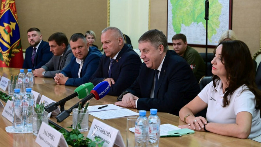 Опыт выдающихся врачей помогает брянским медикам в работе