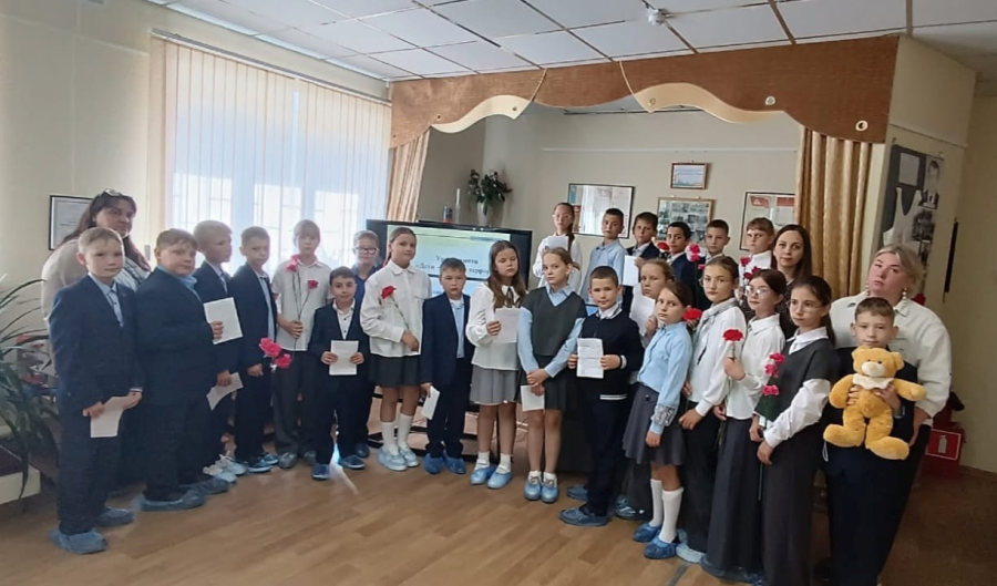 3 сентября в Унечском краеведческом музее прошел Урок памяти посвященный трагедии в Беслане