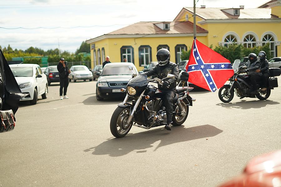 В Унече торжественно закрыли мотосезон