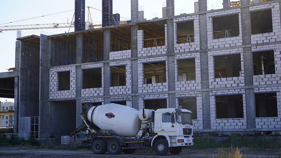 В Брянске строится еще одна школа на 1225 учеников