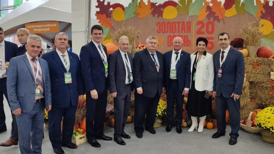 Делегация Брянской области принимает участие в работе выставки «Золотая осень»