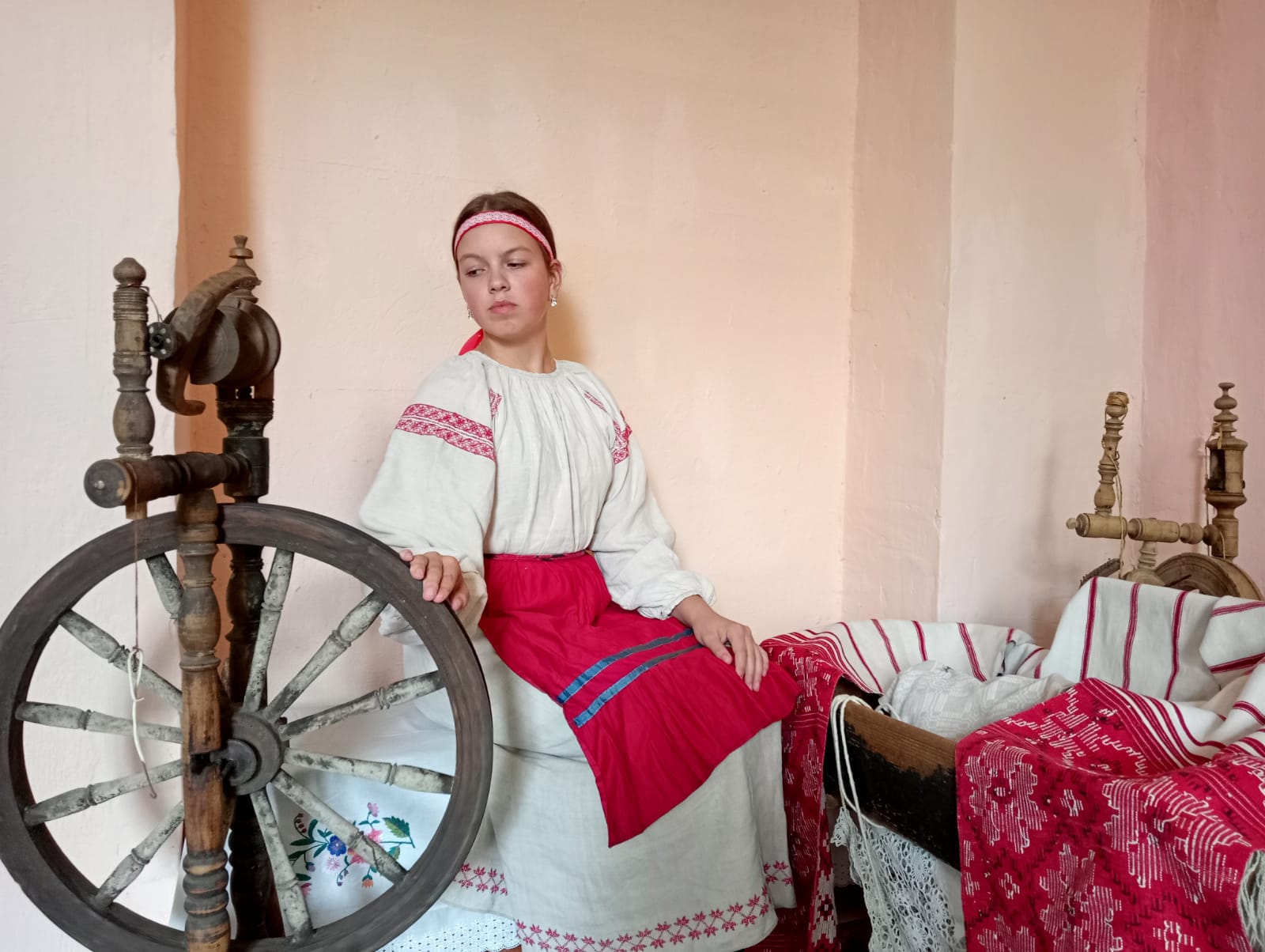 В школе села Писаревка прошло интерактивное занятие, посвящённое 130-летию со дня рождения русского поэта Сергея Есенина