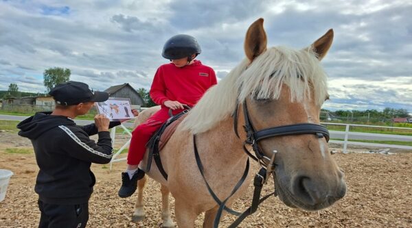 Иппотерапия для особенных детей: исцеление силой добра и верховой езды