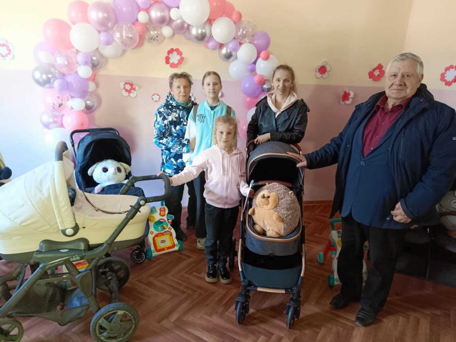 В Унече начал работу пункт проката предметов первой необходимости для семей с детьми