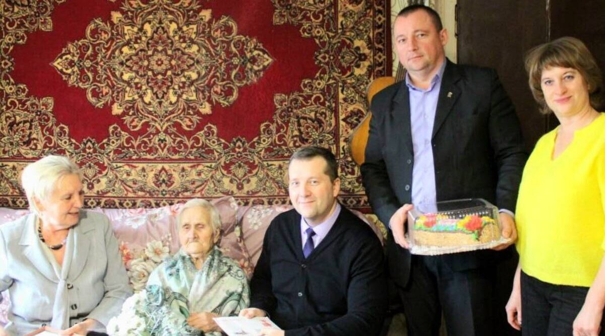 Жительница Карачевского района отметила 100-летний юбилей