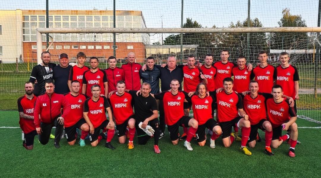 Унечский ФК «Локомотив» завершил сезон бронзовым призером