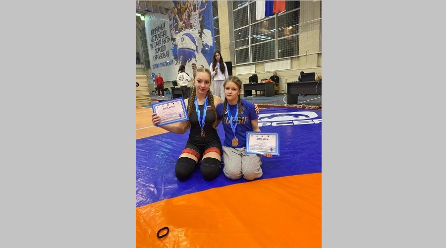 Унечская спортсменка завоевала серебро на Всероссийских соревнованиях по вольной борьбе