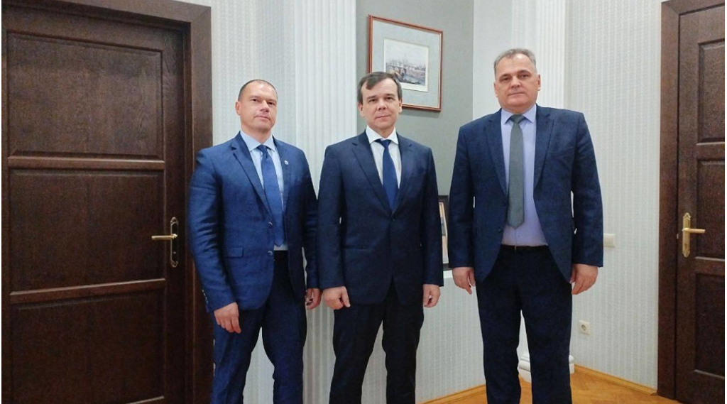 Брянские детские школы искусств в декабре получат 25 новых фортепиано