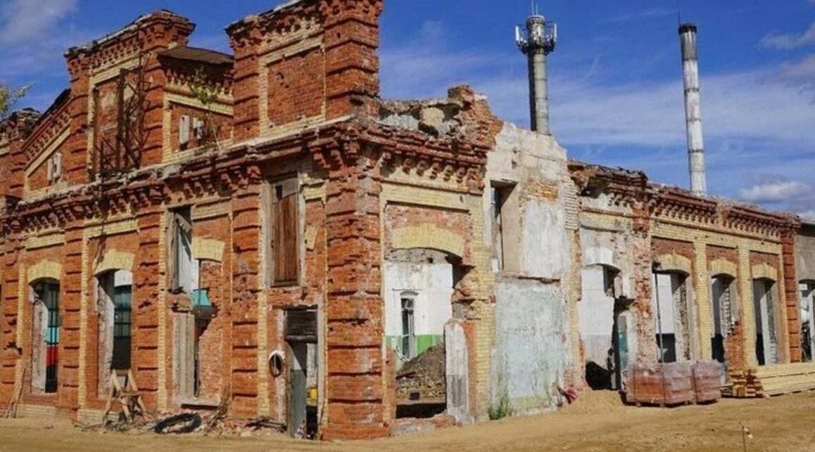 В городе Дятьково благоустроят Хрустальную площадь