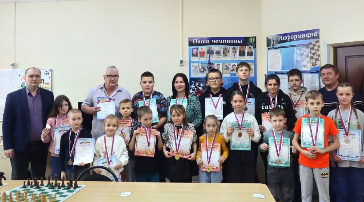 В шахматном клубе г. Унеча прошел турнир «Рождественский блиц»