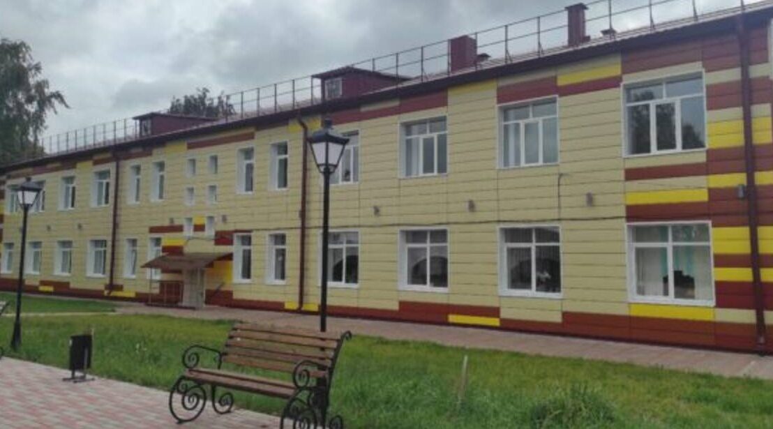 В Трубчевском районе продолжается ремонт учреждений образования