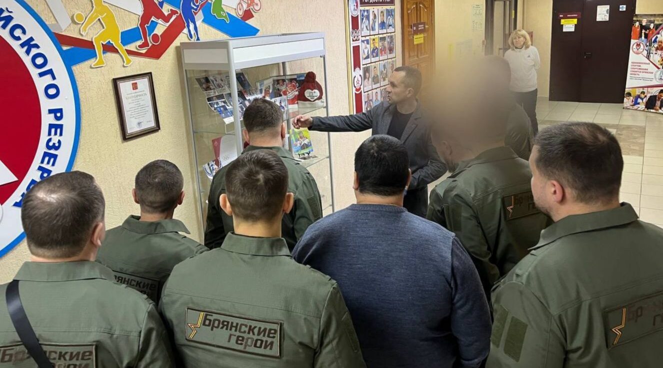 Училище олимпийского резерва организует утренние зарядки для «Брянских героев»