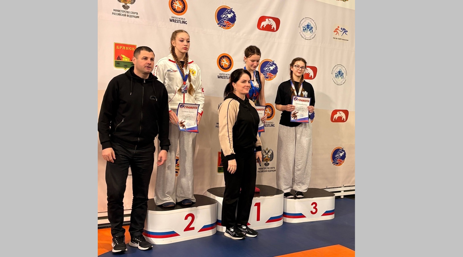 Унечские борцы завоевали награды на Всероссийских соревнованиях в Брянске