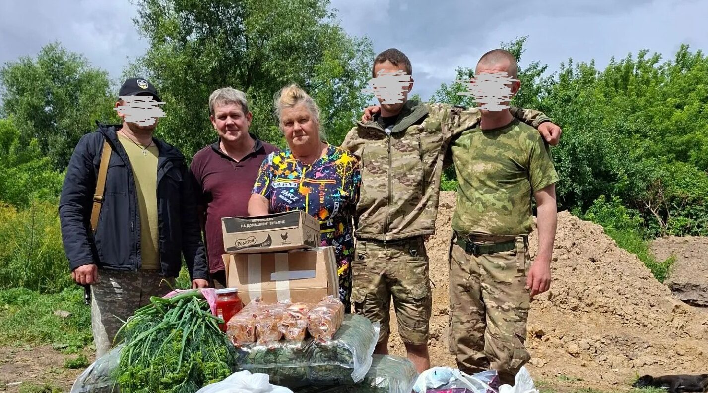 Жительница Унечи Надежда Раханская рассказала о помощи российским бойцам СВО